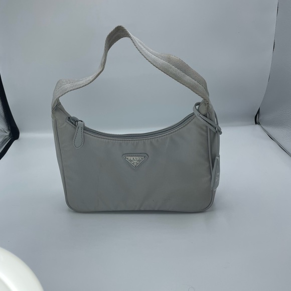 2005 Re edition Prada Bag - Picture 2 of 5